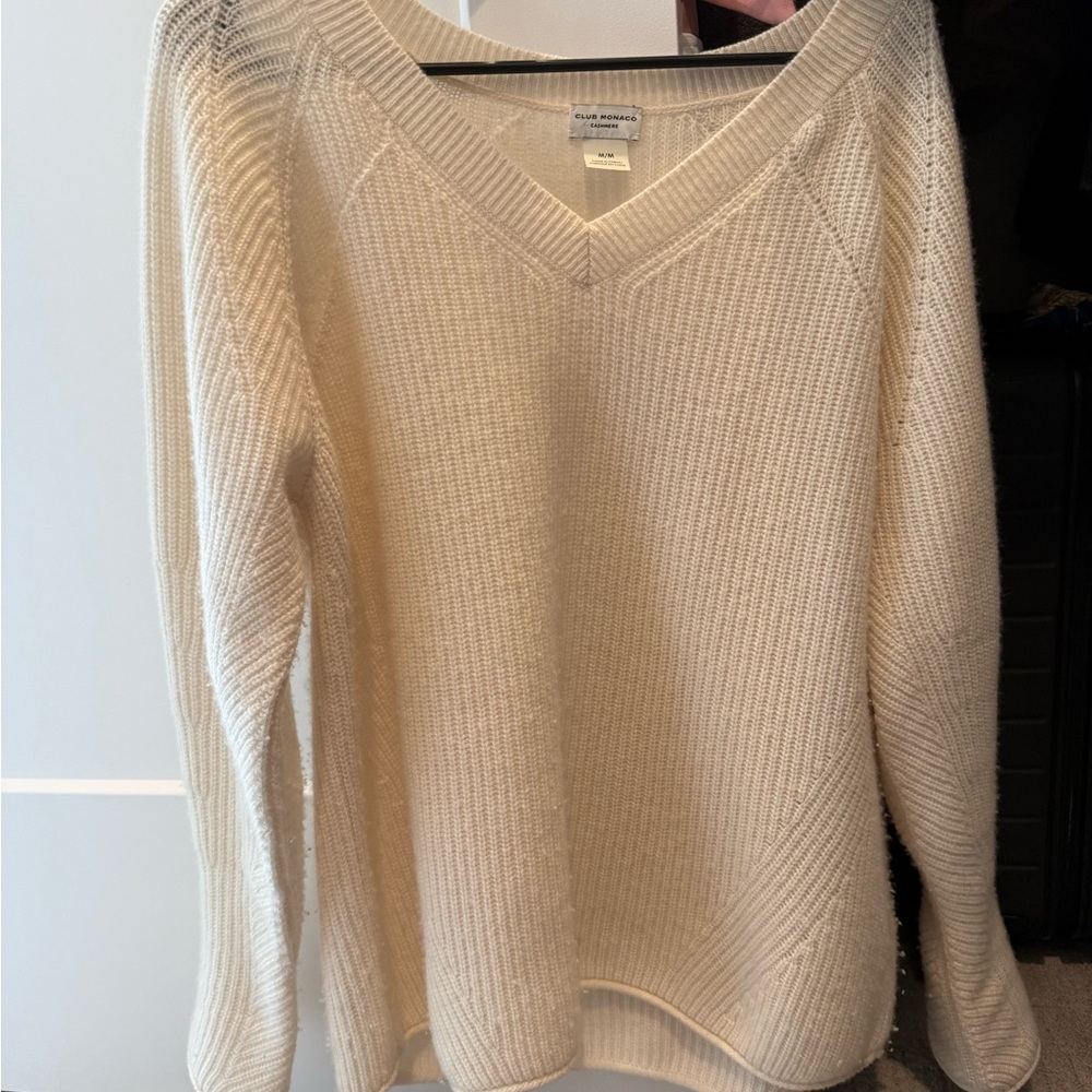 Club Monaco Off-White V-Neck Cashmere Sweater
